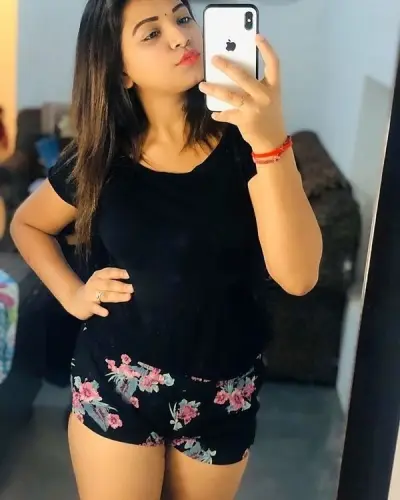 Maudaha Escorts