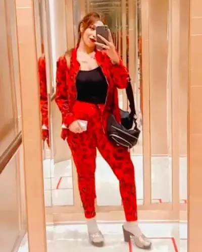 Call Girls Maudaha Cash On Delivery