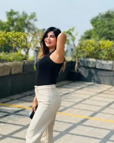 Call Girls Maudaha Cash On Delivery